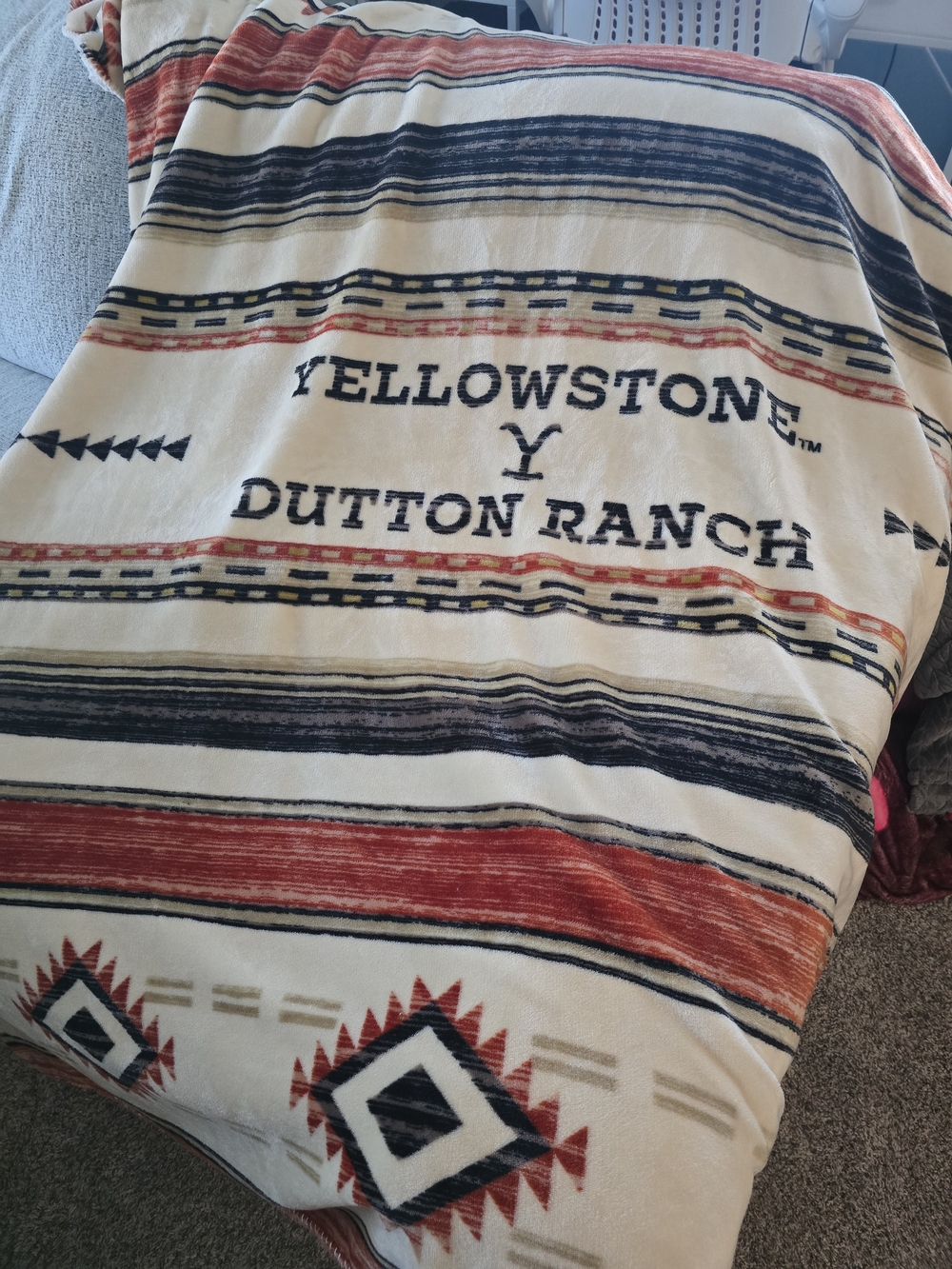 & Other Stories Cream, Rust & Black Yellowstone Dutton Ranch Throw Blanket